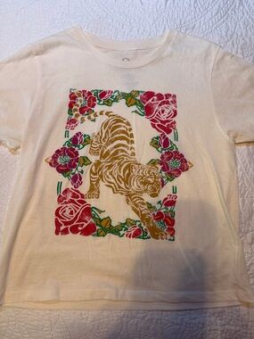 Cream Short Sleeve Tee with Gold Tiger & Floral Graphic